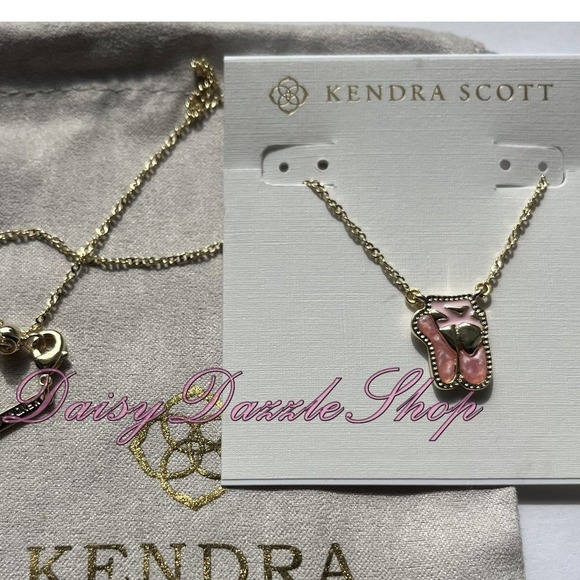 Kendra Scott Jewelry - 🩰🎀Kendra Scott Ballet Gold Pendant Necklace In Blush Mother of Pearl New✨